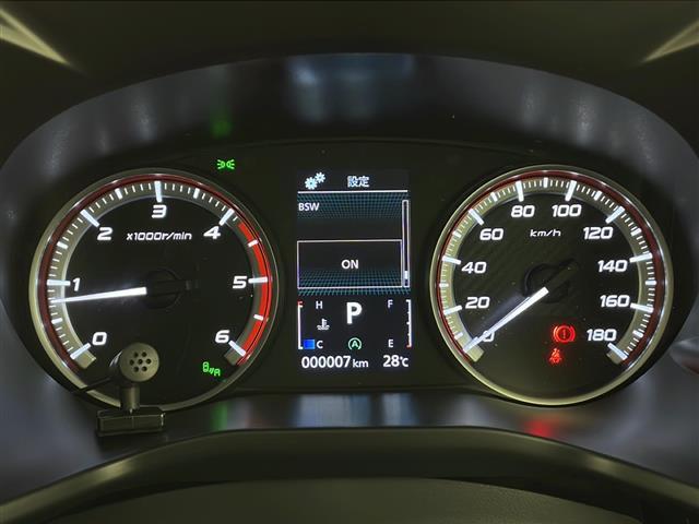 【スピードメーター】メーターがシンプルで見やすく運転しやすいですね！