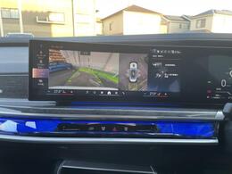 全周囲カメラ前後クリアランスソナー付なので、駐車が苦手な方でも安心です。ガイドの表示・非表示も切り替え可能です