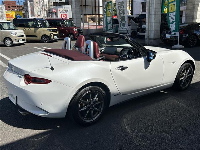 気になる車はすぐにお問い合わせください！画面右側の0066から始まる無料ダイヤルからお問い合わせ下さい！専門スタッフがお車のご質問にお答えいたします！