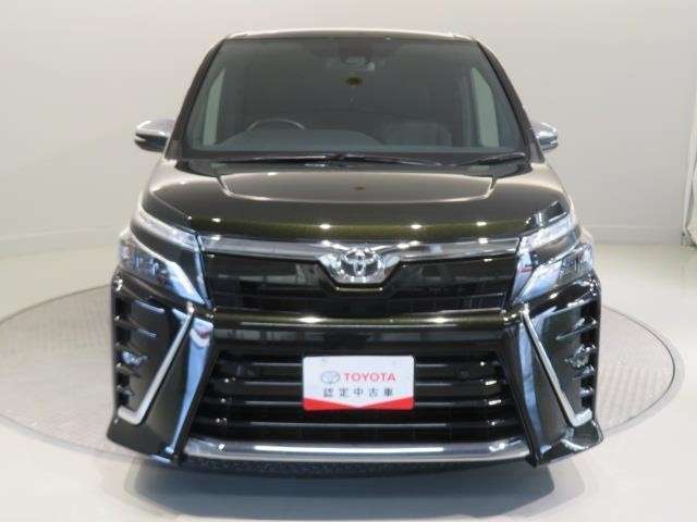 「フロントマスク」です。車の印象を決めるのは【顔】。この車の顔つきは、あなたにピッタリ！？