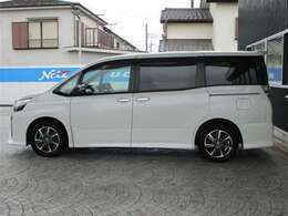 自動車保険も取り扱っております。無料の証券診断も行っておりますので、お気軽にスタッフまでご相談下さい！