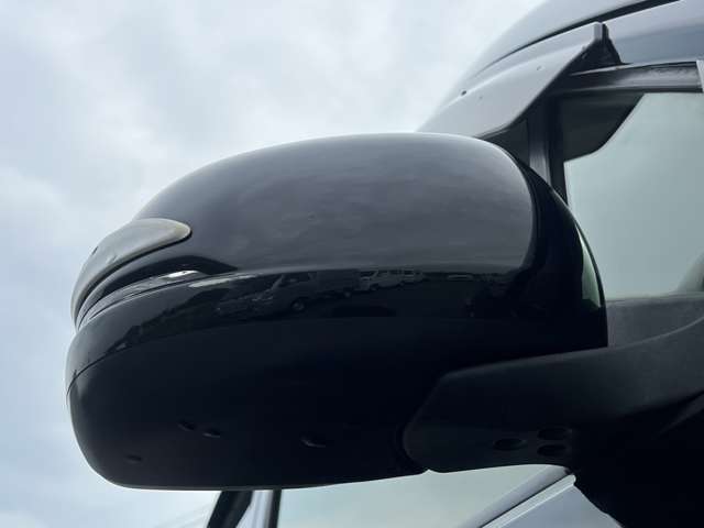 【オリジナルカスタム受付中】車の購入は人生の中でも1大イベント。やっぱり自分好みの車に乗りたいものです。どうせなら購入時に自分色に染めてみませんか？ご相談受付中です。