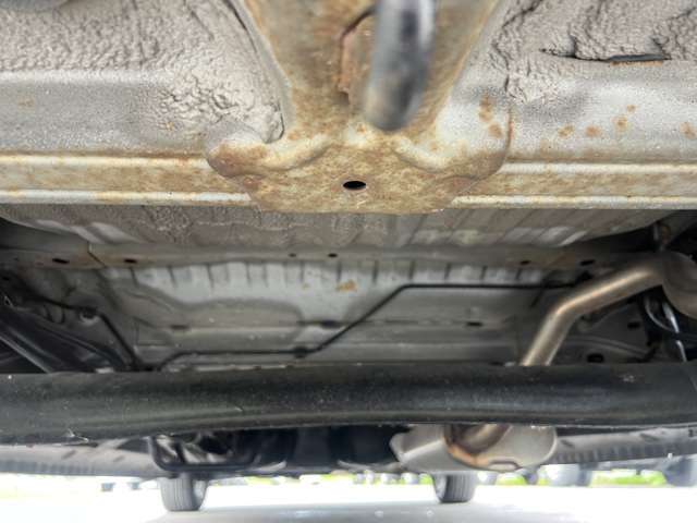 【全車検査済み】心配されるエンジンやミッション、その他各機関部分作動確認済みです。ぜひお客様の目と耳と肌でお確かめください