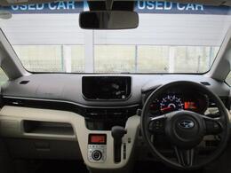 ドライバーが運転以外のことに気を遣うことなく、疲れにくく、安心・集中して運転ができる。SUBARUは0次安全の視界設計をはじめ、操作パネルやシートのデザインなど細部にまでこだわっています。
