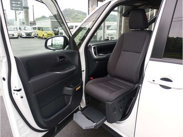 福祉車両のみ100台以上展示！静岡から良質な福祉車両を全国に。福祉車両ヤマシタオート
