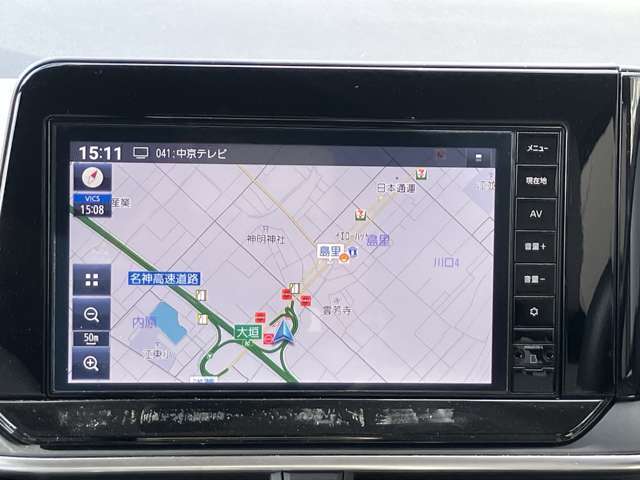 日産純正9インチメモリーナビ（MM223D-L）装備。スマートフォンによる部分地図更新、Bluetooth接続での音楽視聴、快適な画面操作と高音質なオーディオ再生。無料地図更新付きです。