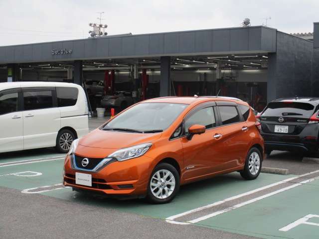 【ワイド保証】【基本保証】走行距離無制限で保証！三河日産の中古車には、全車無料※で「ワイド保証」が付いています。大切な愛車のパーツ類を走行距離無制限で保証！