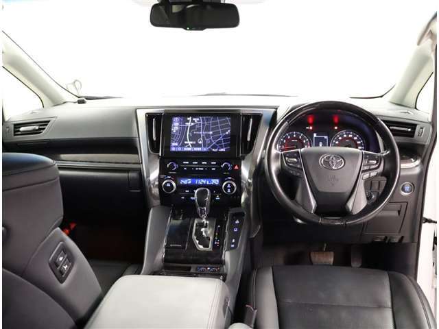 綺麗に仕上がっている当社自慢のU-carです。きっと感激していただけると思います。心を込めてお乗りしていただきたいです。