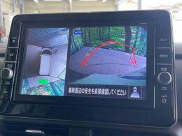 【アラウンドビューモニター】専用のカメラにより、上から見下ろしたような視点で360度クルマの周囲を確認することができます☆死角部分も確認しやすく、狭い場所での切り返しや駐車もスムーズに行えます。