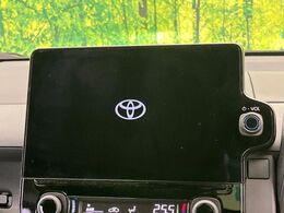 【10.5インチ　ディスプレイオーディオ】大画面のディスプレイはAppleCarPlayやAndroidAutoが利用可能。大きな画面でスマホナビアプリ等が利用いただけます♪