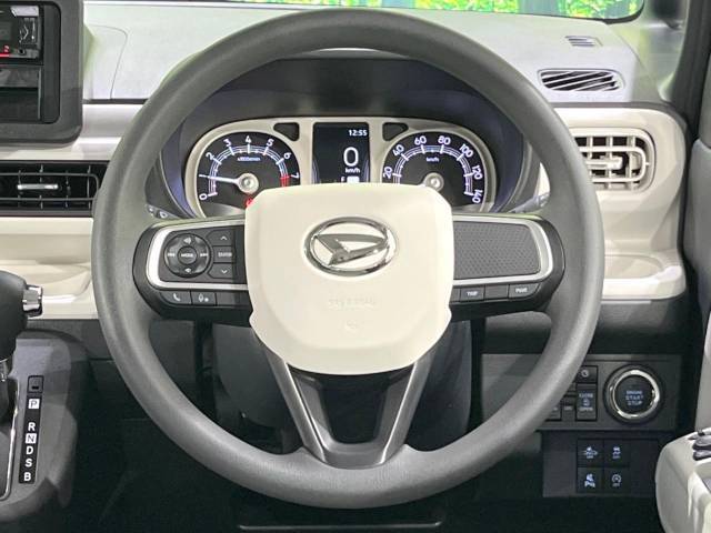 【ステアリングスイッチ】運転中、前方から目線をそらすことなく、オーディオ等の操作が可能な便利機能！安心＆快適なドライブを演出してくれます♪