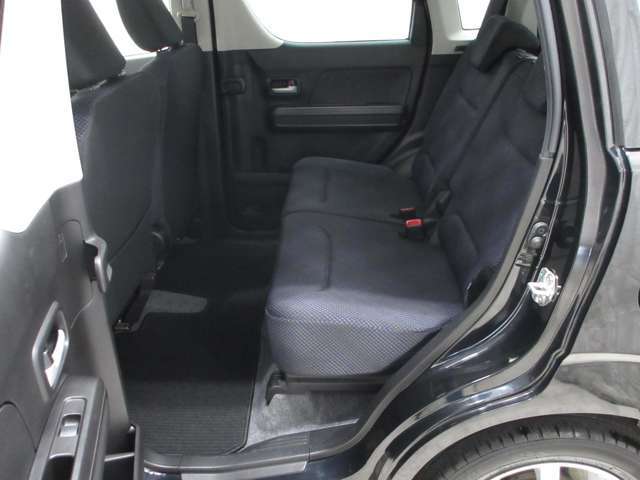 当店は奉仕と信頼をモットーにお客様に喜ばれる良質なお車を販売させて頂いております。良質がゆえに万が一売約済みの際はご容赦下さい。御検討の場合はまで電話0120-553019まで、お早めにどうぞ！