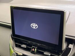 【10.5インチ　ディスプレイオーディオ】大画面のディスプレイはAppleCarPlayやAndroidAutoが利用可能。大きな画面でスマホナビアプリ等が利用いただけます♪
