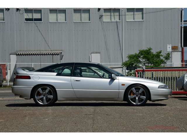 絶版品★アルシオーネSVX S4 新型車解説書・整備解説書（S 4 )1995年 Play With LEGACY RS- 1995年6月 アルシオーネSVX S4