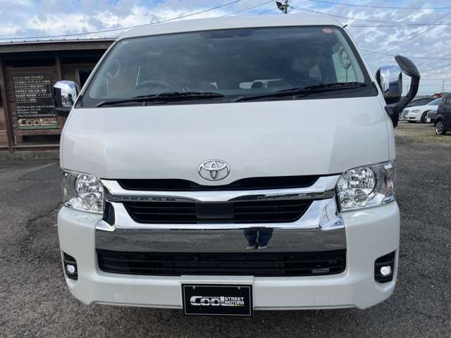 カラーチェンジのフォグランプも取扱いあります！