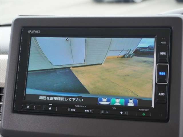 ◆バックカメラ◆リバースにするだけで映ります、後方の安全確認や、狭い駐車場での車庫入れ、雨の日や夜間など視界の悪い時に便利です！安全にバックする為には欠かせない装備です。