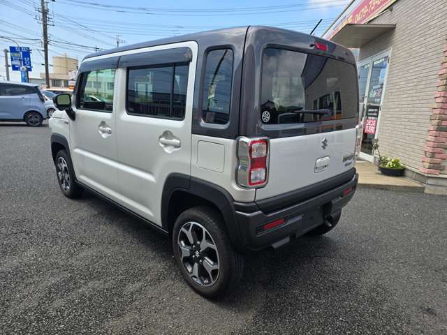 店頭販売もしております。先に在庫がなくなってしまうこともございます。気になるお車はまずお問合せくださいませ。