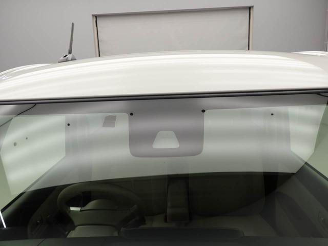 車だけではなく、歩行者との衝突回避もサポート。危険を検知し衝突の回避を支援したり、被害を軽減してくれます。