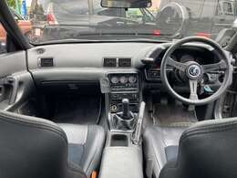 車内もとても綺麗な状態です☆