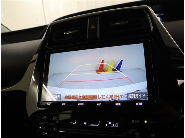 バックガイドモニターが付いてます！運転初心者の方から、上級者の方まで、安全安心に駐車して頂くための機能です♪