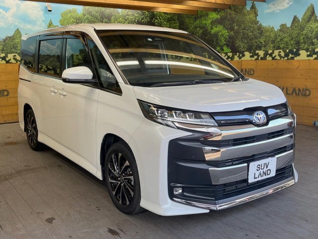 大好評のボディコーティング「弾スプラッシュコート」もご納車までに施工可能。通常のガラスコートと異なる、耐久年数6年の無機質ガラスコーティングが、ボディをキレイな状態に保ってくれます。