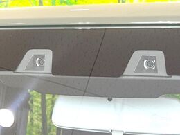 【スズキ　セーフティサポート】走行中に前方の車両等を認識し、衝突しそうな時は警報とブレーキで衝突回避と被害軽減をアシスト。より安全にドライブをお楽しみいただけます。