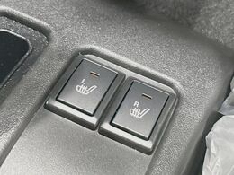 【シートヒーター】寒い日に重宝するシートヒーター！エアコンより早く温まってくれるので寒がりの人も安心ですね♪エアコンの温風は乾燥するから苦手、という方にもをおすすめです。