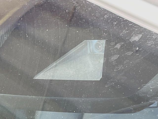 【トヨタセーフティセンス】走行中に前方の車両等を認識し、衝突しそうな時は警報とブレーキで衝突回避と被害軽減をアシスト。より安全にドライブをお楽しみいただけます。
