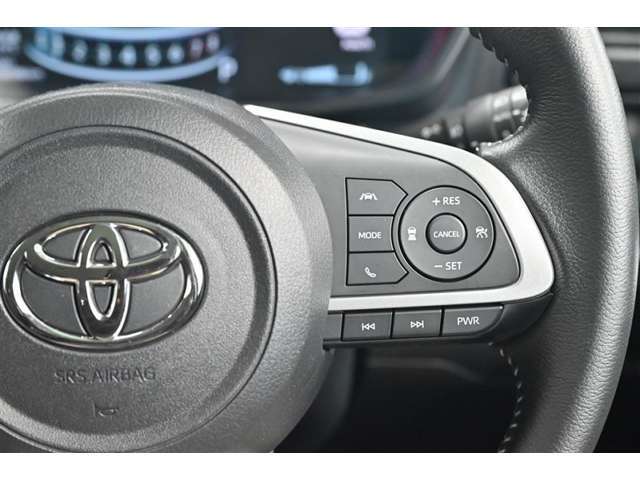 全車1年間走行距離無制限の保証付き！法定12ヶ月点検に準じた納車前整備を行います。「走る、曲がる、止まる」という車の基本性能に関わる機能や状態をチェックし、メンテナンスを実施します。