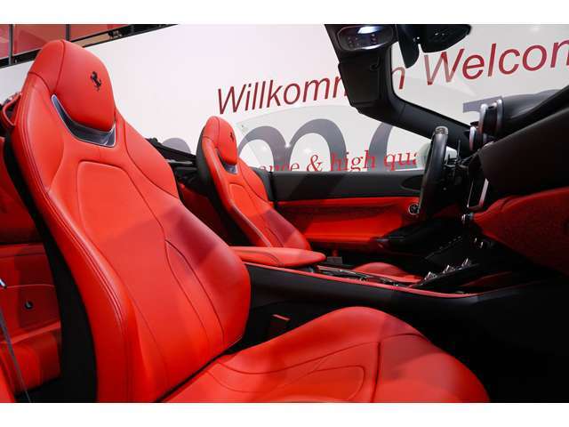 フル電動シート（58.5万円）