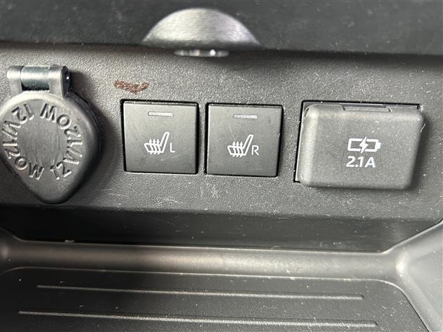 【運転席操作部】快適なドライブを楽しむための機能が装備されています！運転席から触れるので、使いやすいです！除菌プランいれていただくと、さらに清潔で安心していただけます！