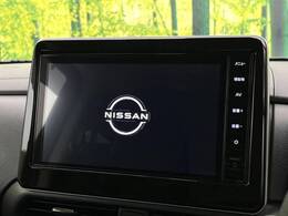 【メーカー純正ナビ】インテリアに溶け込むスタイリッシュな「専用設計」メーカーナビを装備♪視認性や操作性など基本性能にも優れ、より上質なカーライフをお楽しみいただけます。