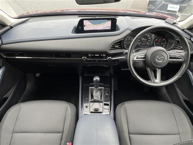 【インパネ全体】全方位で視界が広く、高い目線で運転もしやすいです！