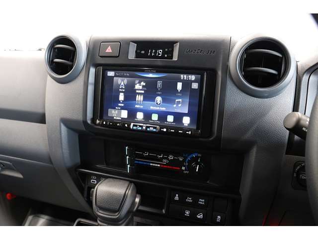 アルパイン7インチディスプレイオーディオ　AppleCarPlay/AndroidAuto対応　エアコン