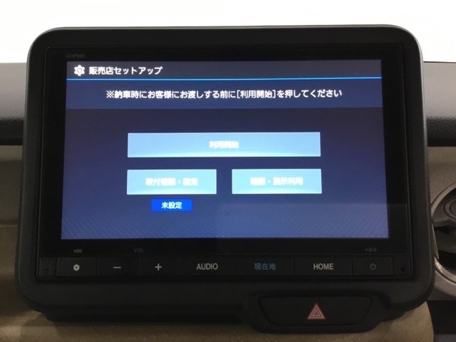 ナビゲーションはフルセグTV、インターナビ対応のGathers純正メモリーナビを搭載しています。Bluetoothオーディオ機能がありますので、スマートフォンなどの音楽も再生できます。