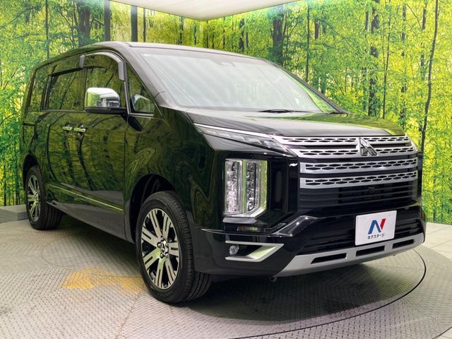 大好評のボディコーティング「弾スプラッシュコート」もご納車までに施工可能。通常のガラスコートと異なる、耐久年数6年の無機質ガラスコーティングが、ボディをキレイな状態に保ってくれます。