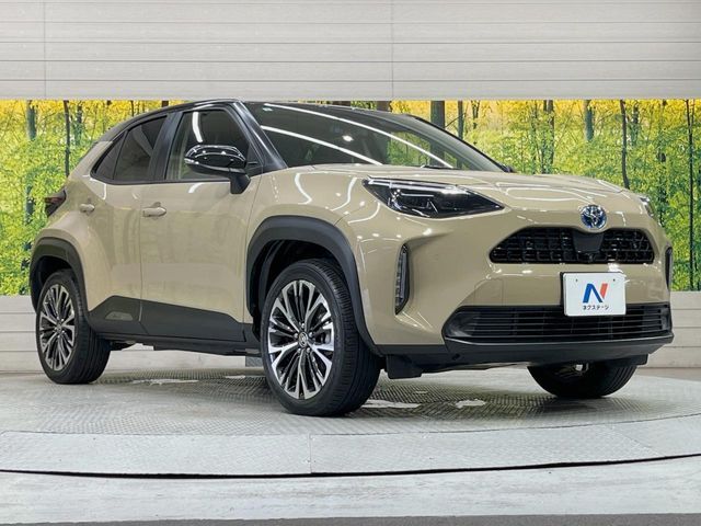大好評のボディコーティング「弾スプラッシュコート」もご納車までに施工可能。通常のガラスコートと異なる、耐久年数6年の無機質ガラスコーティングが、ボディをキレイな状態に保ってくれます。