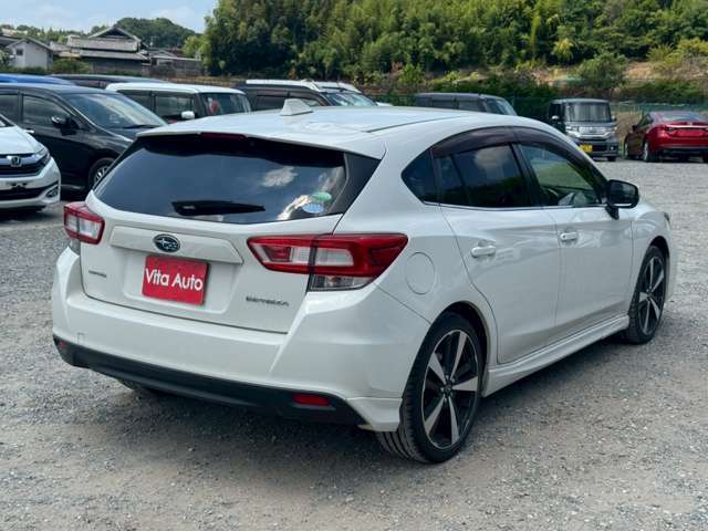 ★画像や動画を見ただけでお車の検討を進める事に抵抗がある方でも気軽に利用できるオンライン商談ならお車の検討はもちろん営業担当や店舗の様子も生中継でご覧いただけますので安心してお車をご検討頂けます。