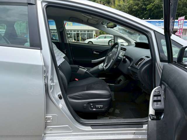 クルマ選びはケーユー♪ケーユーで♪この時期にお買い得な1台を是非♪お客様のお車をプロの見立てでより良い1台をプロデュースします！是非一度お店に遊びに来てください☆