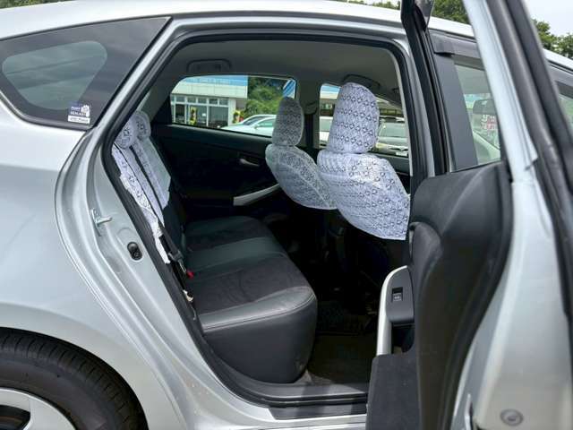 展示されるお車は、仕入担当者、商品管理センター、販売担当者等の入念なチェックを受け、基準をクリアした物件のみです。