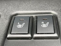 【シートヒーター】寒い日に重宝するシートヒーター！エアコンより早く温まってくれるので寒がりの人も安心ですね♪エアコンの温風は乾燥するから苦手、という方にもをおすすめです。