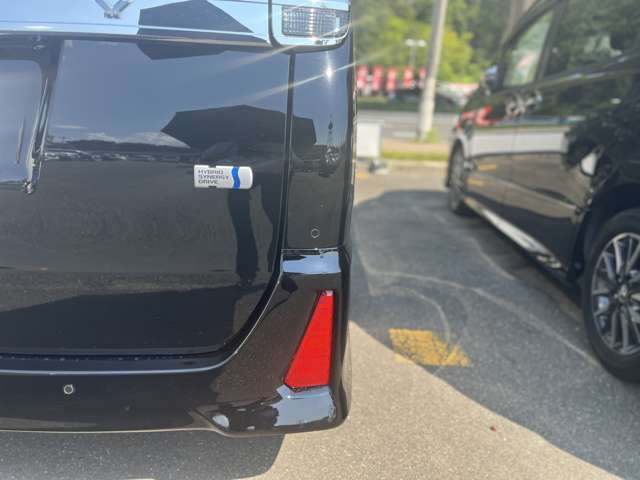 万が一お車にトラブルが発生してお困りの時も、積載車完備（レッカー）でアフターフォローもお任せください。