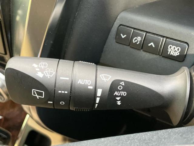 国産車から輸入車まで多様なお客様のニーズのお応えできるように、全国規模で豊富な在庫展開！車のことならWECARSへ！
