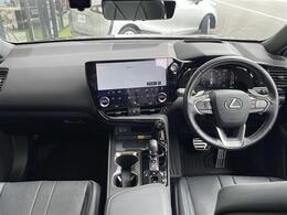 【インパネ全体】全方位で視界が広く、高い目線で運転もしやすいです！◆乗って触って体感してみてください！！当社車両は試乗可能です！お気軽にスタッフまでご相談ください！