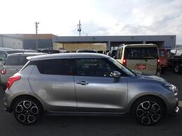 お車をご購入される際はご不明な点や不安な点もあるかと思いますが、困ったらお気軽にご相談下さい！当店のスタッフがじっくりお話を聞かせて頂きます（＾＾）/