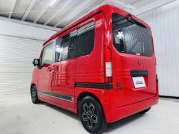 特に目立つ傷ヘコミ等無く綺麗な車両です。詳しい内容や現車確認等お気軽にお問い合わせください。