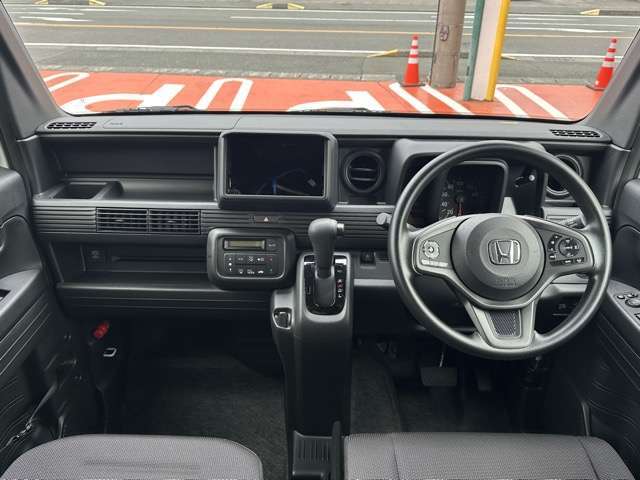 ★修復歴車一切ありません！それどころか、弊社の仕入在庫につきましては、フェンダー、ボンネット、ドアパネル等の交換歴、修理歴のある車両は基本的に仕入れを行いませんので高品質な車両のみ在庫で揃えています！