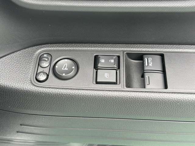 ★納車前に、当社の指定工場で納車前点検を行って納車しますので、安心してお乗りいただけます！もちろん、点検料は車両本体価格に含まれています！