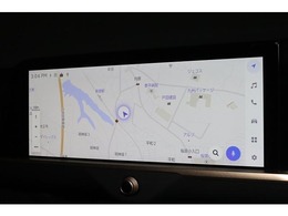 ディスプレイオーディオ・ナビを装備！　住所や施設名を入れると、すぐにルートを検索。　（別途契約が必要となる場合があります）