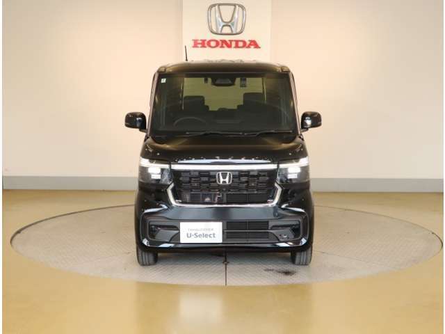 「自動車保険」と「あんしん特典」がひとつになったHondaのお店ならではの保険プランです。お客様のカーライフにより一層の安心をプラスします。
